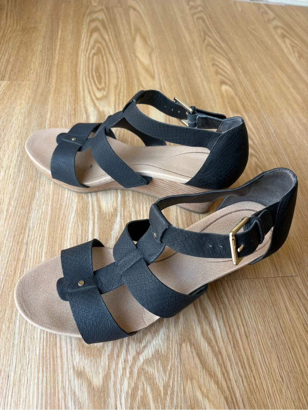 Black Strappy Women's Sandals - Comfort Footbed Dr Scholls 9W